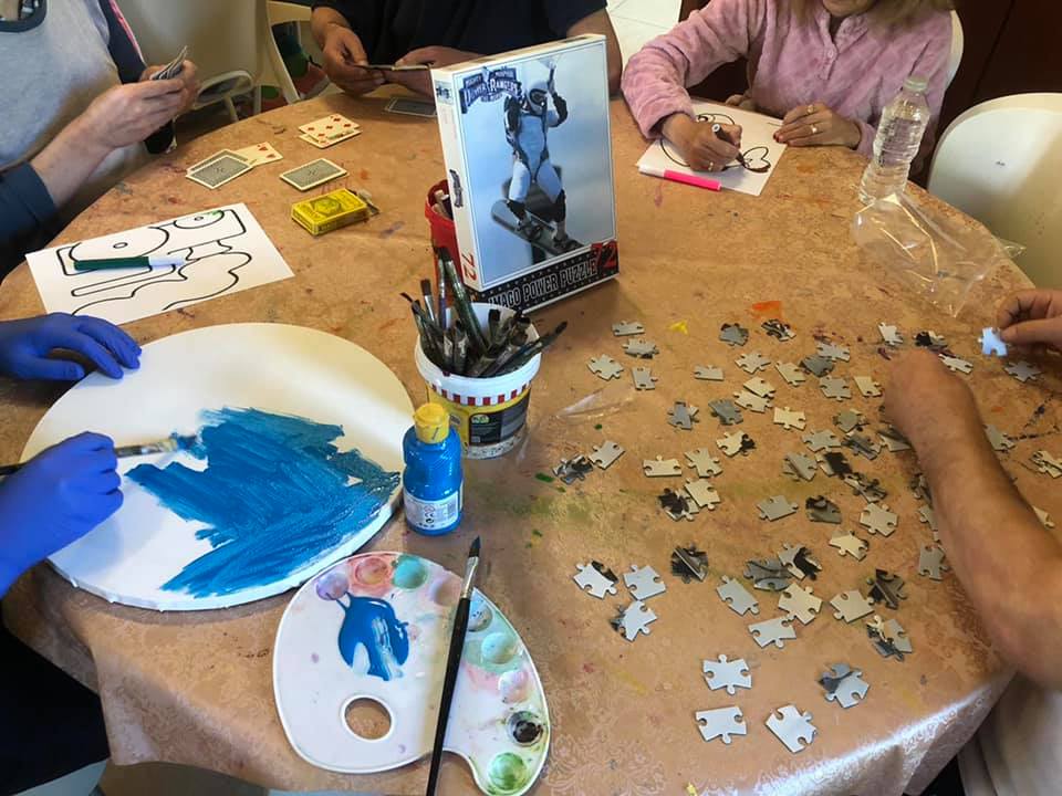 &pi;&alpha;&iota;&chi;&nu;&iota;&delta;&iota;&alpha; 5