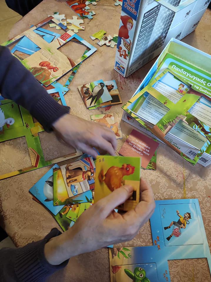 &pi;&alpha;&iota;&chi;&nu;&iota;&delta;&iota;&alpha; 8