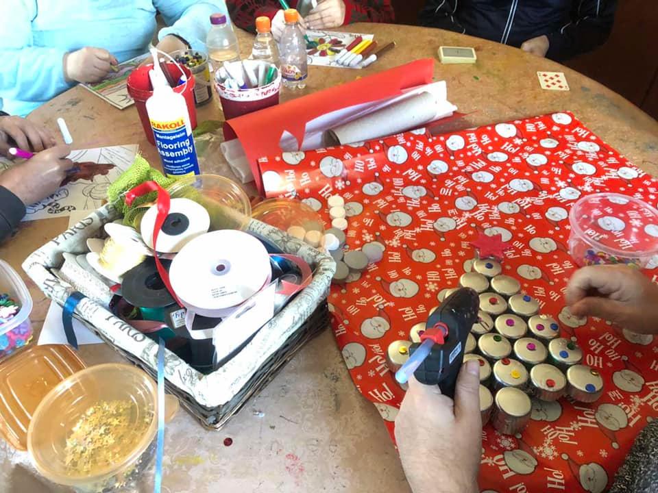 &chi;&rho;&iota;&sigma;&tau;&omicron;&upsilon;&gamma;&epsilon;&nu;&nu;&alpha; 16