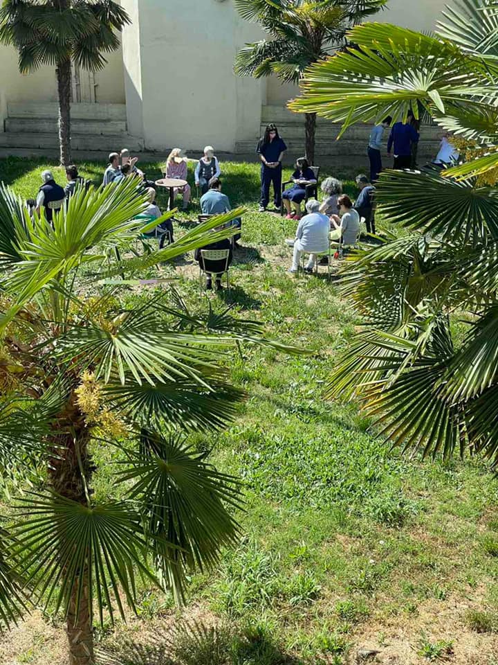 Βόλτα στον κήπο του Θεραπευτηρίου Ασκληπιός